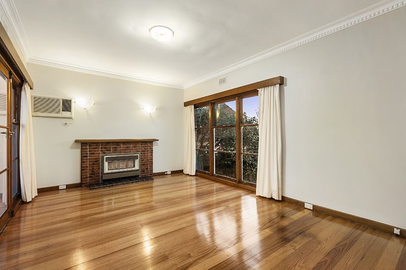 16 Heather Court, Hawthorn East - Thumbnail 3