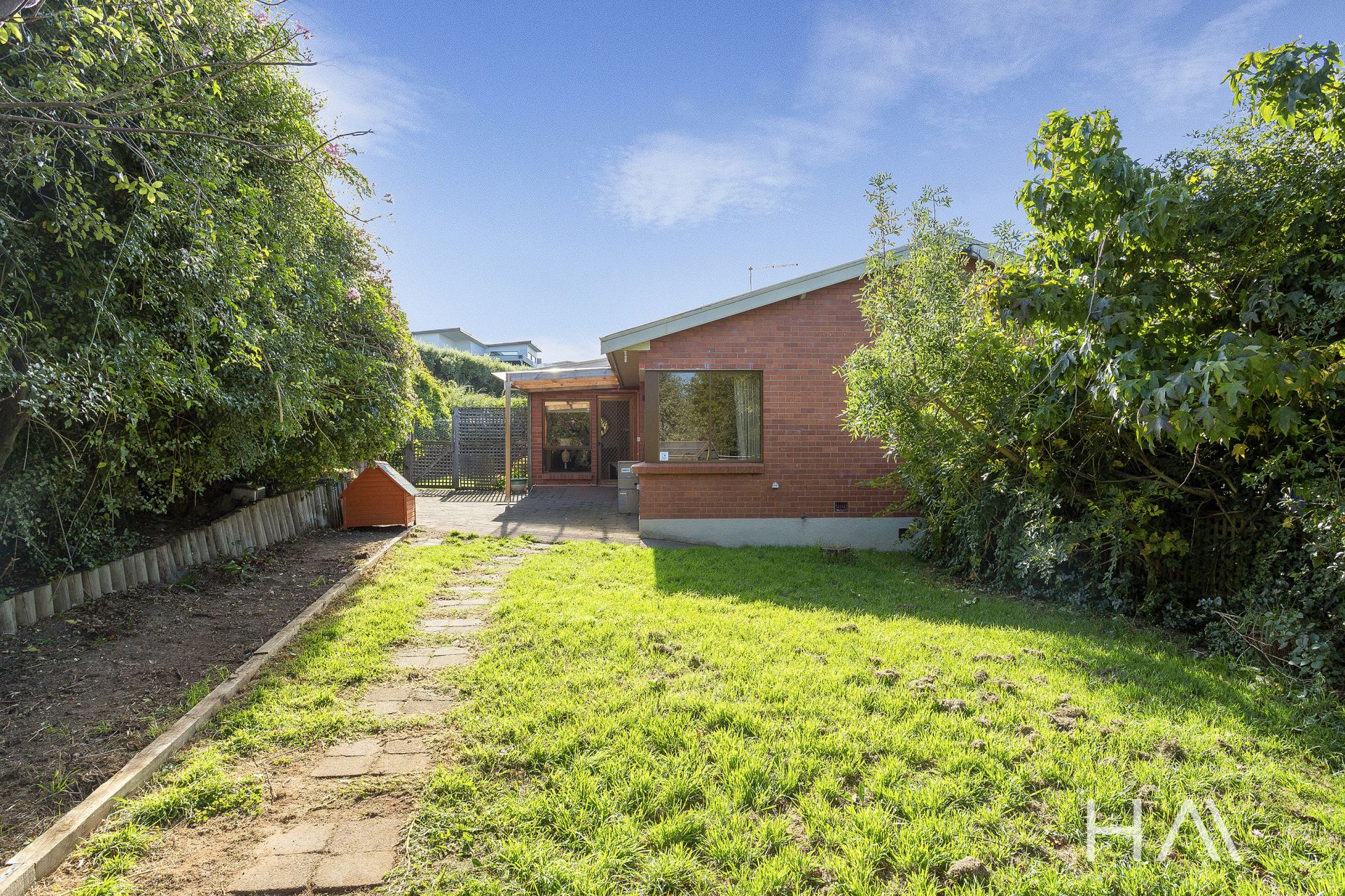 72 Cormiston Road Riverside, Riverside - Thumbnail 7