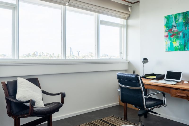 5H/12 Marine Parade, St Kilda