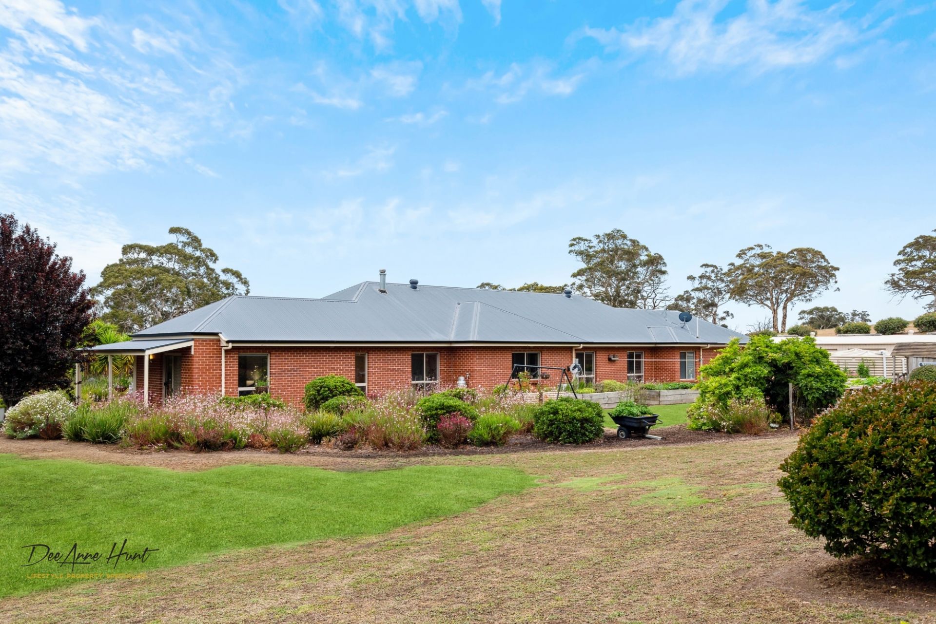 39 Hammersmith Drive, Meadows Williams Real Estate