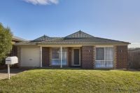2 Shae Crescent, Drouin VIC, Drouin - Image 1