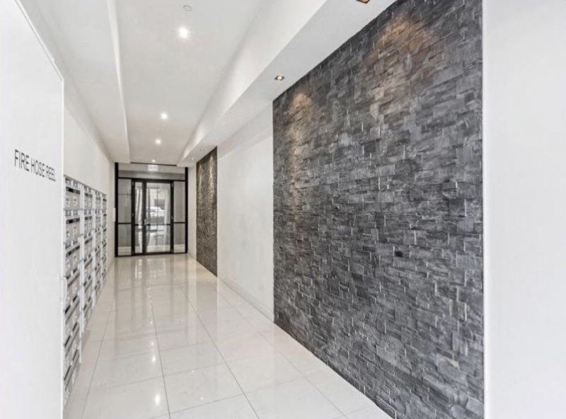 406/105 Pier Street, Altona - Thumbnail 3