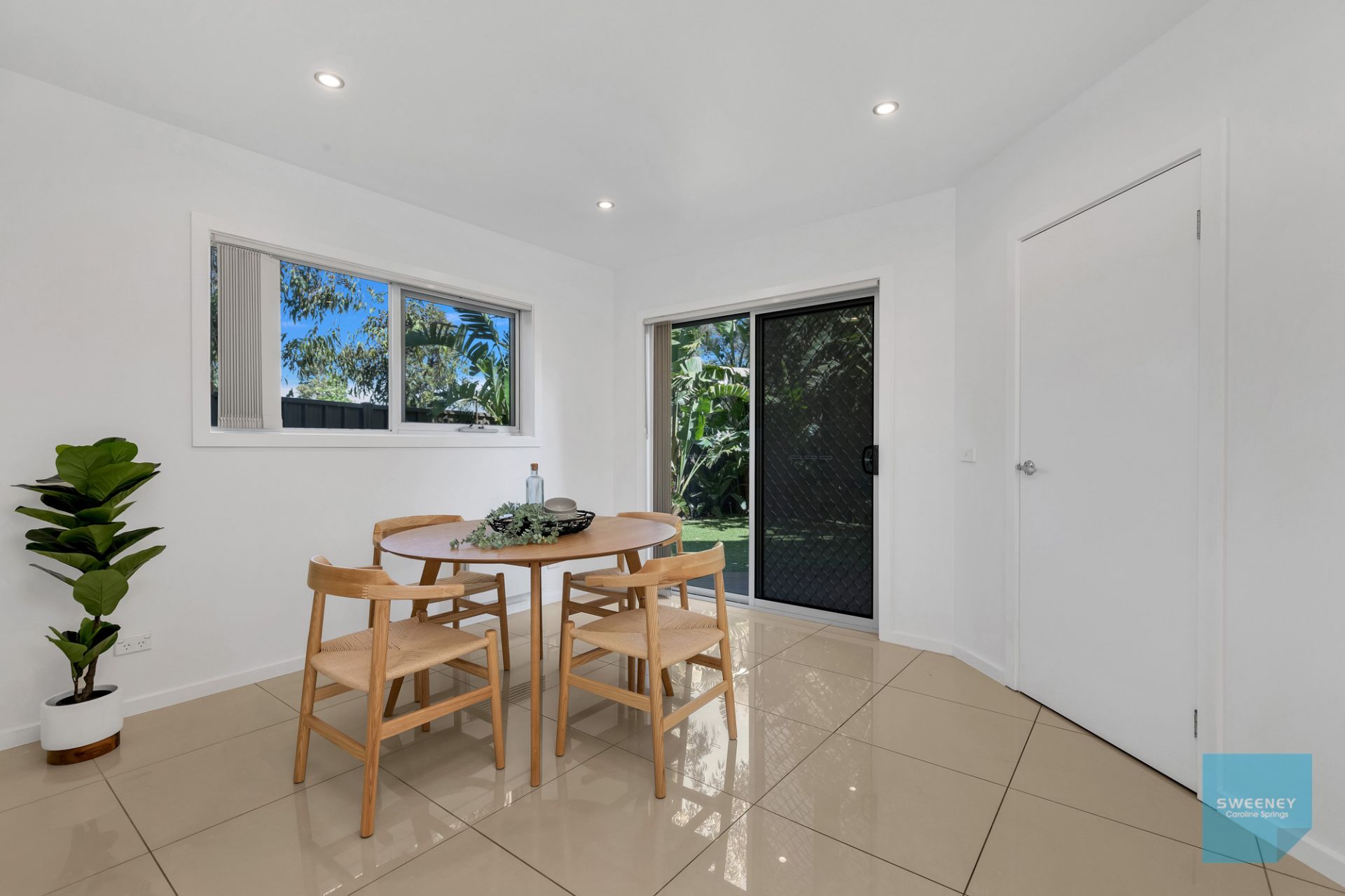 1/5 Strathvea Lane, Caroline Springs - Thumbnail 8
