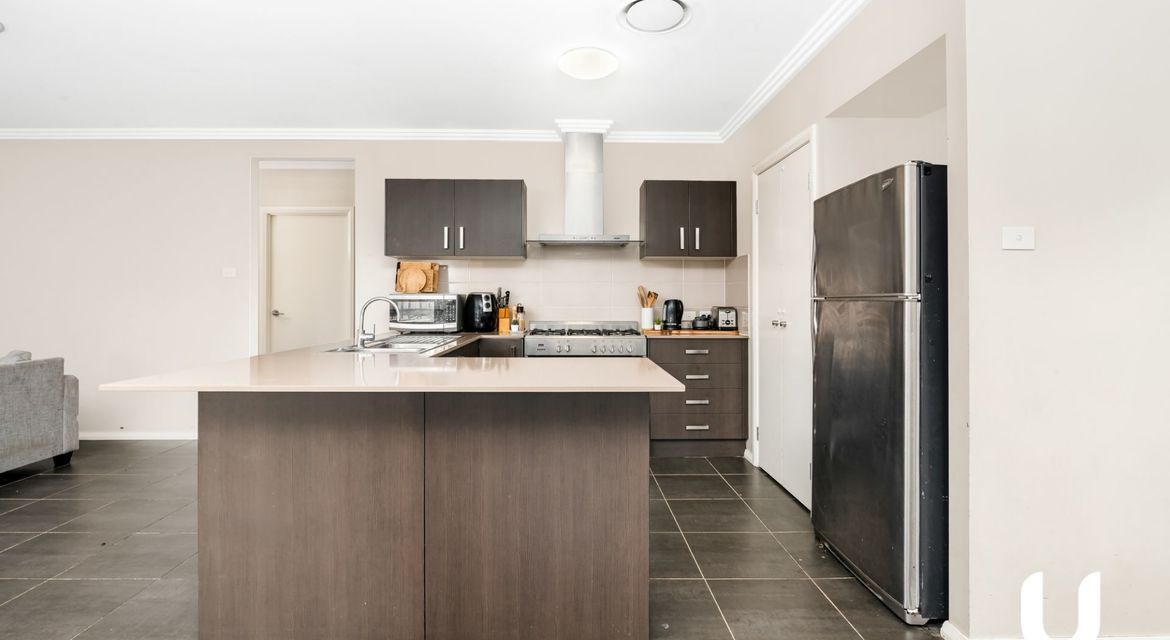 Colebee 25 Oakhill Crescent