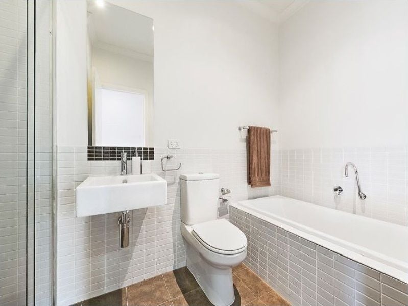 Stylish and Perfectly Positioned!!!
