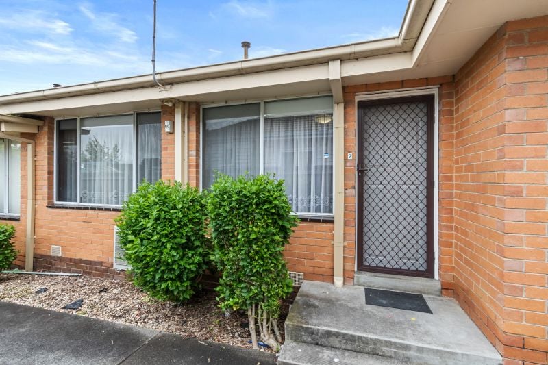 2/68 Thackeray Road, Reservoir