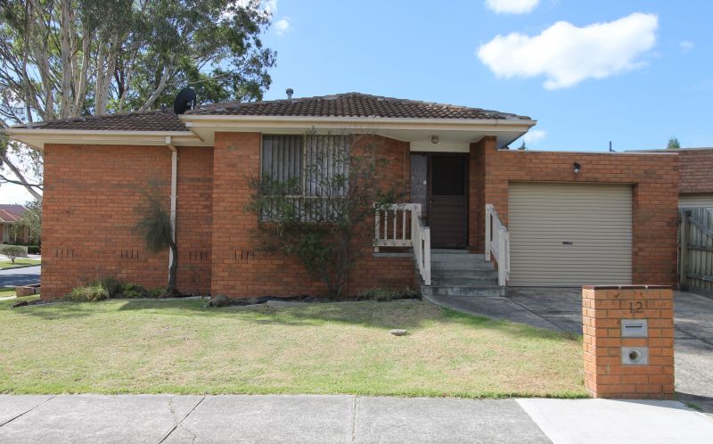 12 Bowman Drive, Mill Park