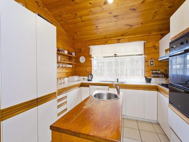 4 Coorong Court OCEAN GROVE VIC, Ocean Grove - Thumbnail 6
