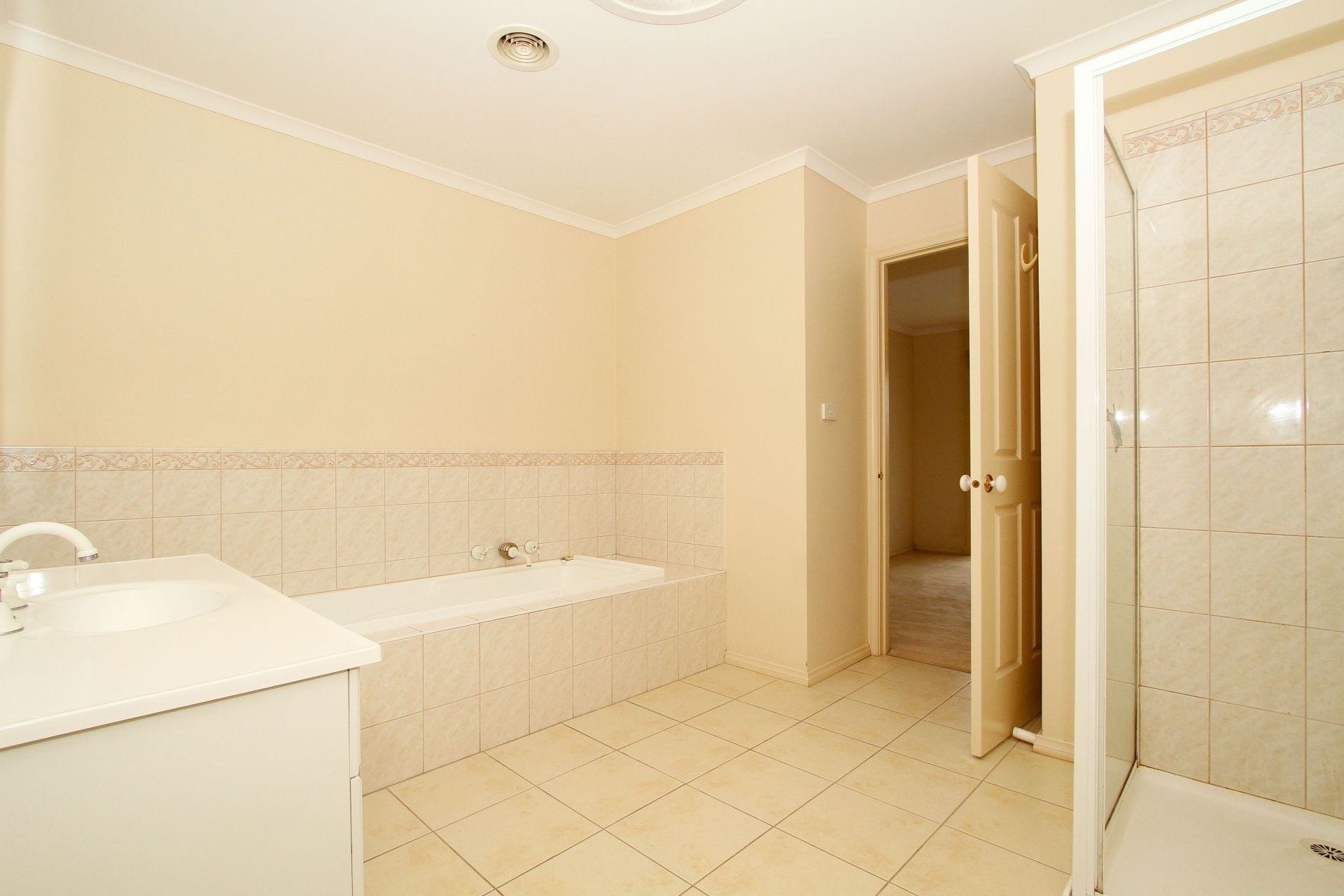 SPACIOUS & AFFORDABLE FAMILY HOME