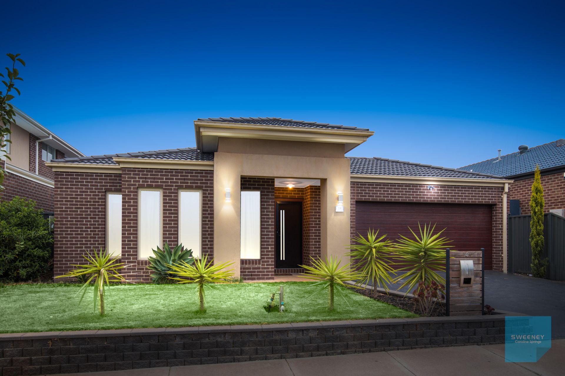 14 Luxor Drive, Fraser Rise - Thumbnail 2