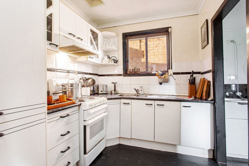 42 Walter Street, Seddon - Thumbnail 4