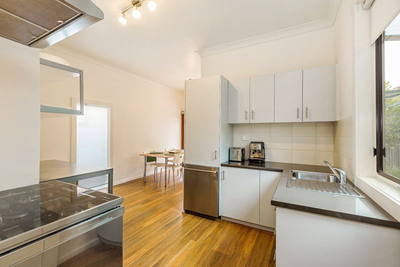 96 Cowper Street, Footscray - Thumbnail 4