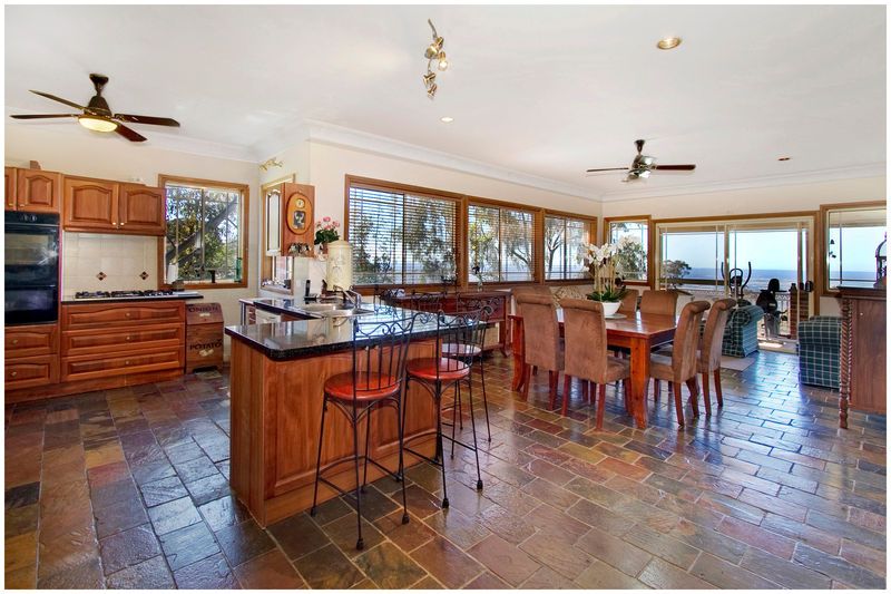 16 Pamela Crescent, Bowen Mountain - Thumbnail 2