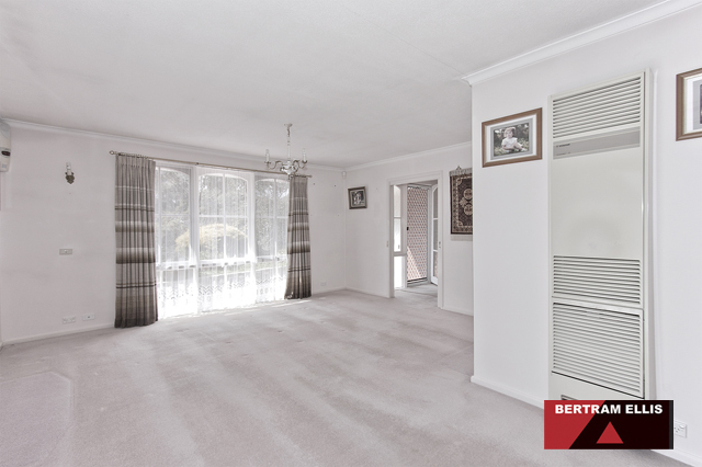 28 Kambalda Crescent, Fisher - Thumbnail 8