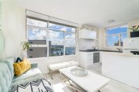 Elizabeth Bay