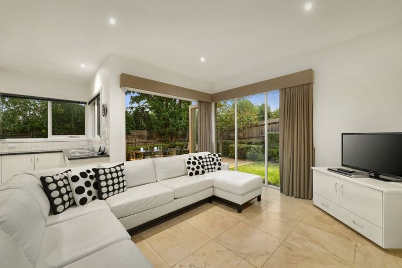 2/21 Westminster Street, Balwyn - Thumbnail 4