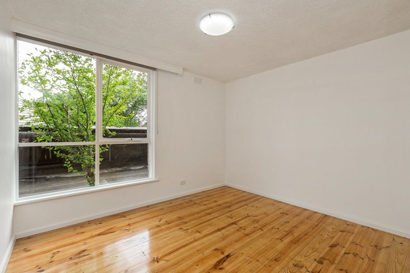 2/108 Cross Street, West Footscray - Thumbnail 6