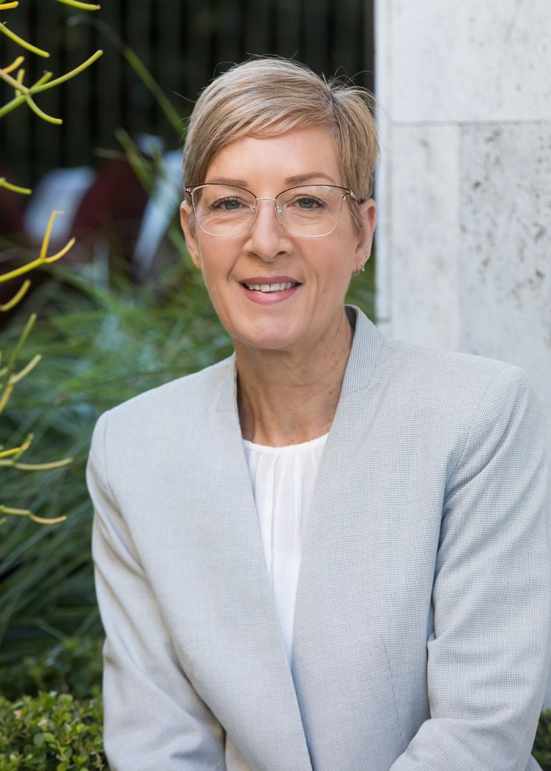 Deborah Gilmore real estate agent