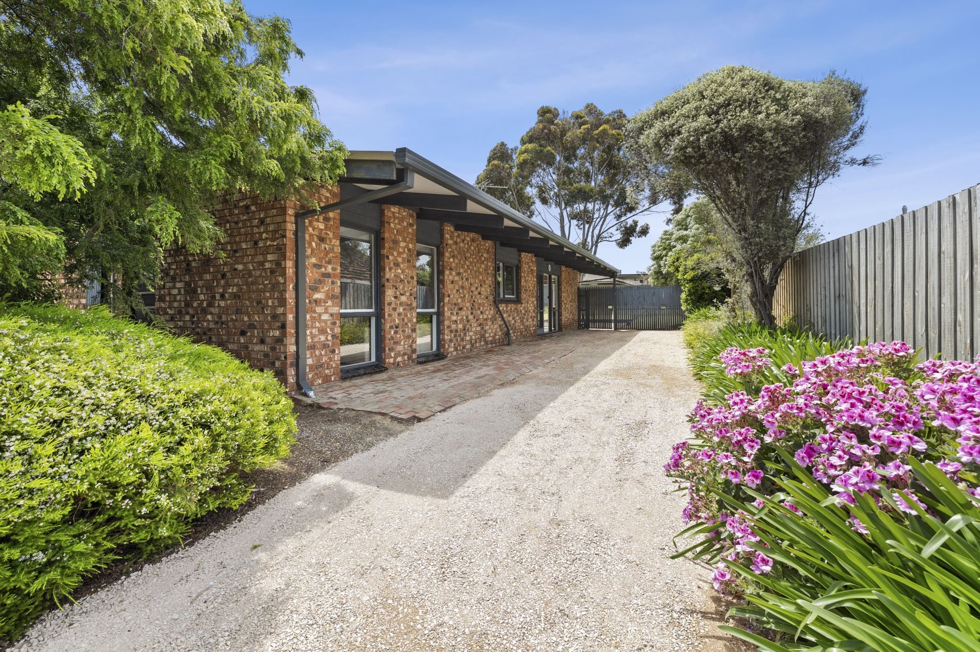 15 Antares Court, Torquay - Thumbnail 2