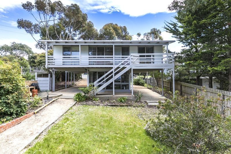 20 Great Ocean Road, Aireys Inlet - Thumbnail 2