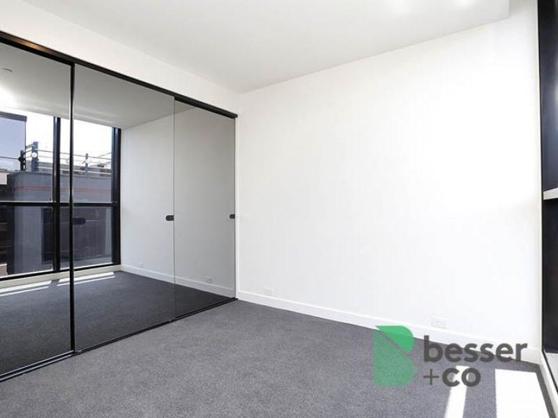 708/555 St Kilda Road, Melbourne - Thumbnail 7
