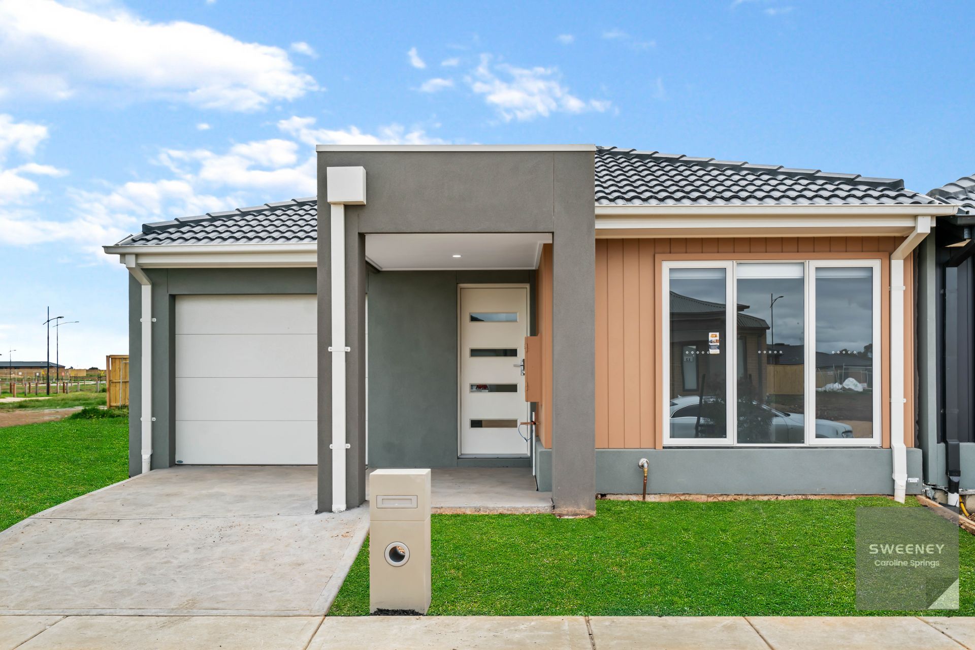 7 Akram Way, Rockbank - Thumbnail 2