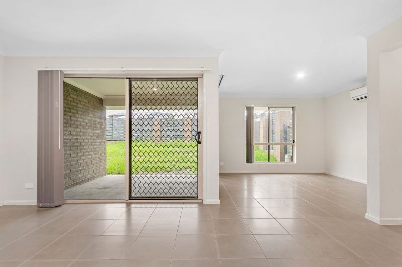 Real Estate For Lease 6 OUTLOOK Boulevard Fletcher , NSW