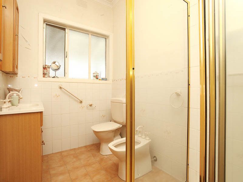 107 Alexander Avenue THOMASTOWN, Thomastown - Thumbnail 2