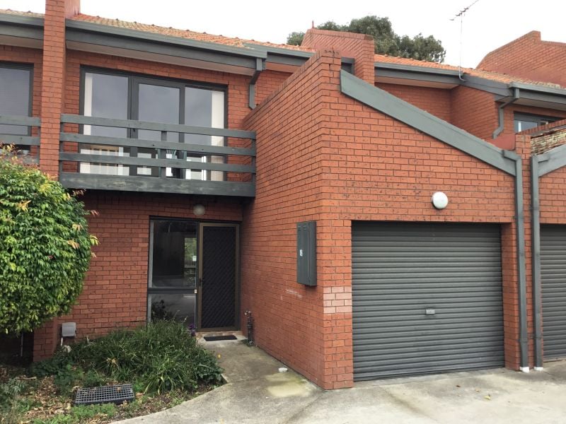 18/41-43 Leinster Grove, Northcote