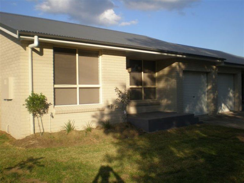 1/11 Joan Street SCONE NSW, Scone - Thumbnail 2