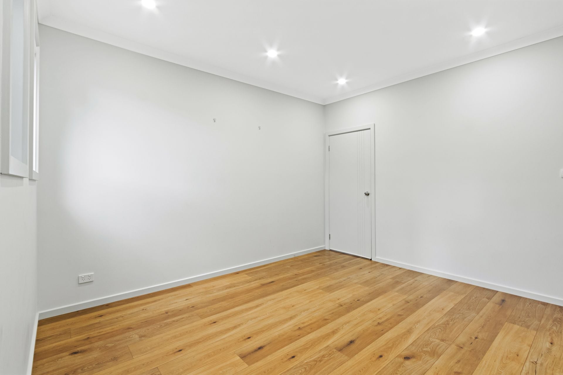 Immaculate townhouse in Prime Location