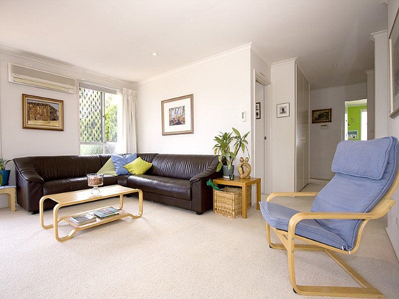 14 Martens Crescent, Weston - Thumbnail 7