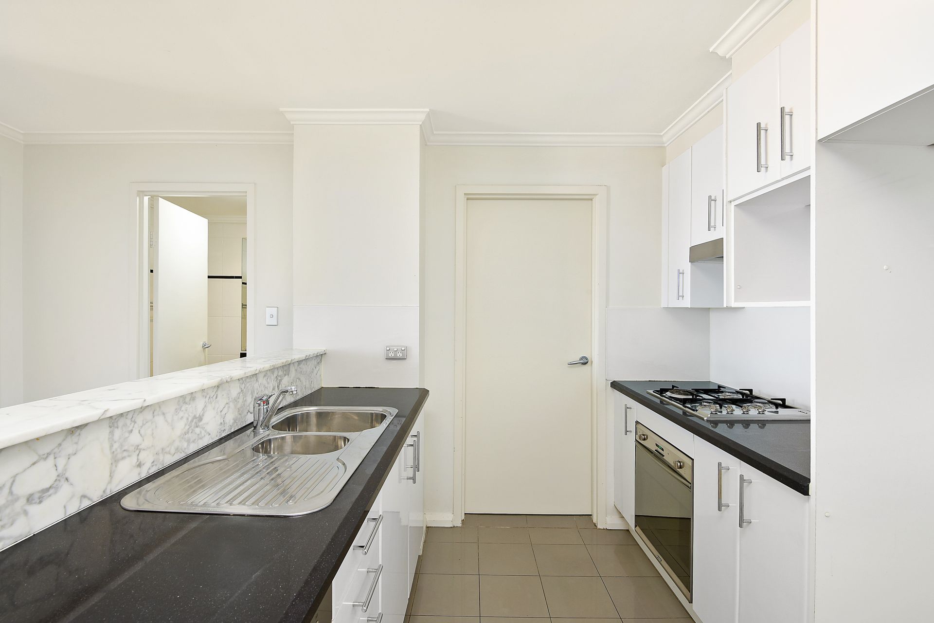 213/806 Bourke Street, Waterloo, Waterloo - Thumbnail 3