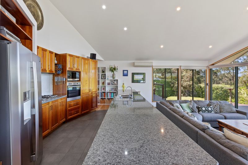 40 Burtons Lane, Barongarook, VIC, Barongarook - Thumbnail 5