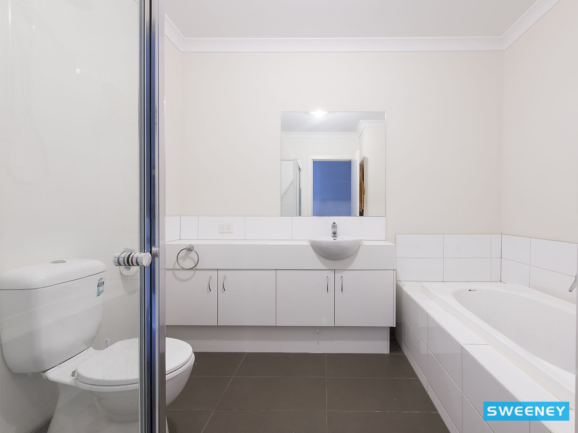 25 Marine Parade, Caroline Springs - Thumbnail 8