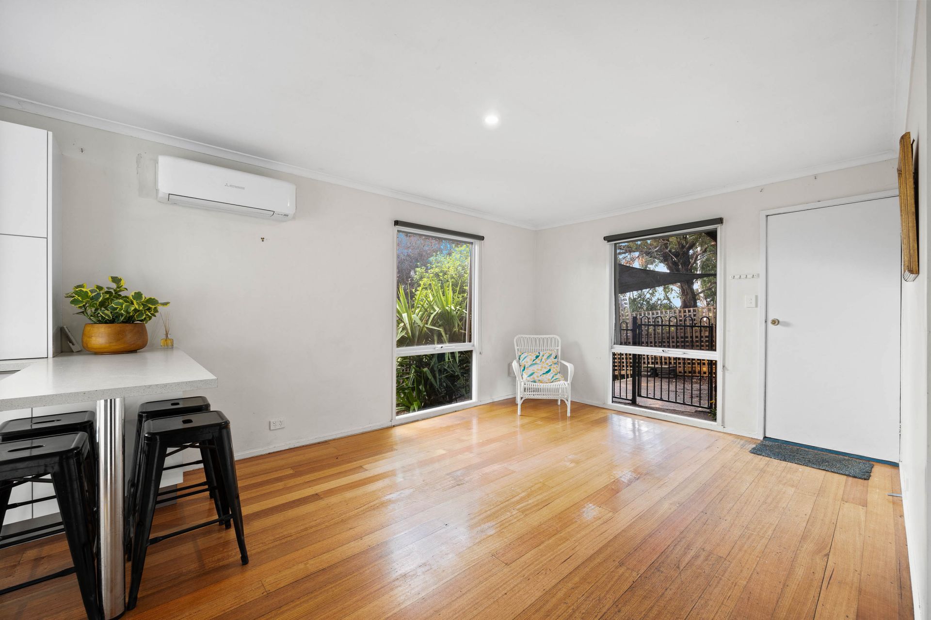 10 Tregurtha Street Golden Point VIC, Golden Point - Thumbnail 3