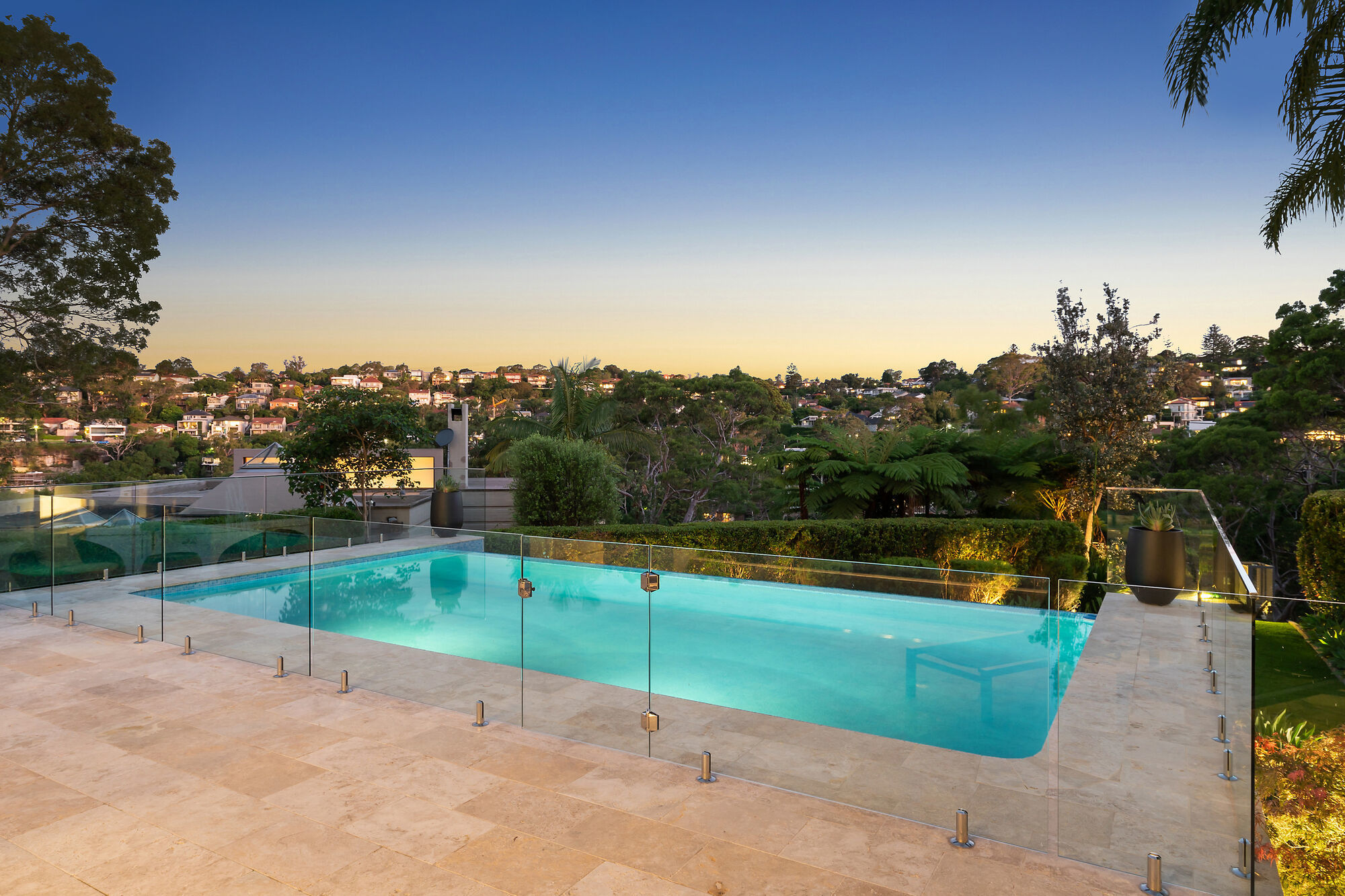 10 Rockley Street Castlecrag 2068