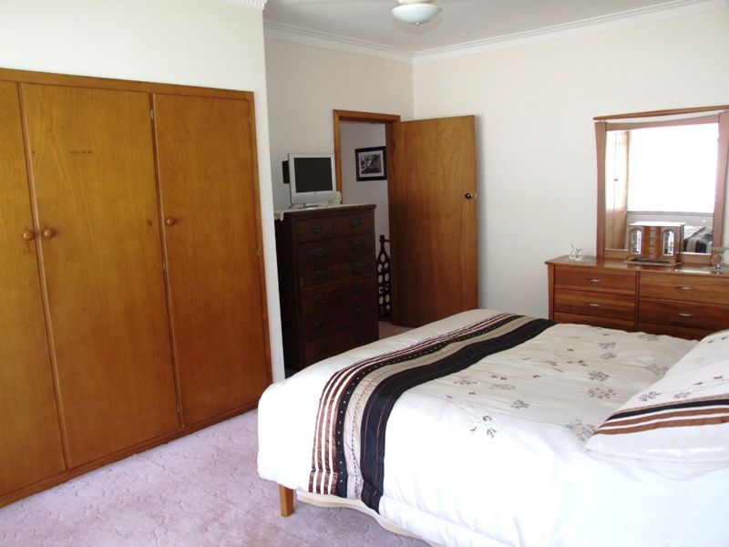 3 Brisbane Ranges Road, Mount Wallace - Thumbnail 8
