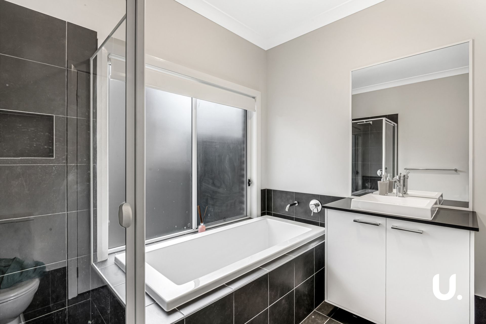 Riverstone 26 Titania Street