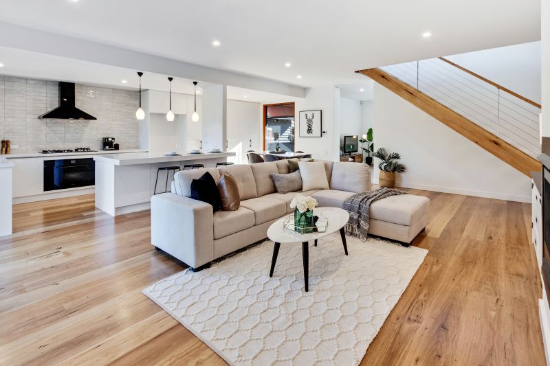 6 Myrtle Avenue, Kew