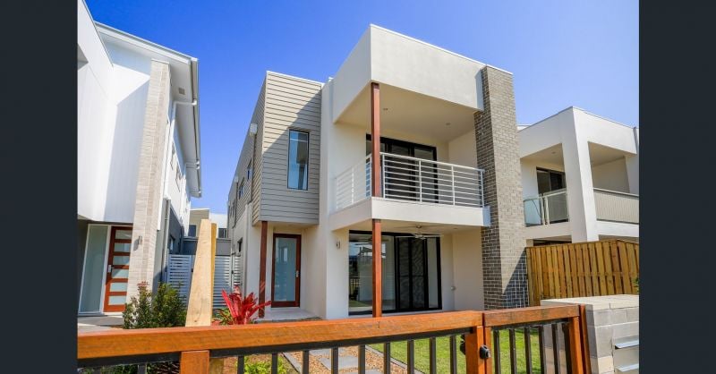 4 Sunny Lane Birtinya QLD, Birtinya - Thumbnail 2