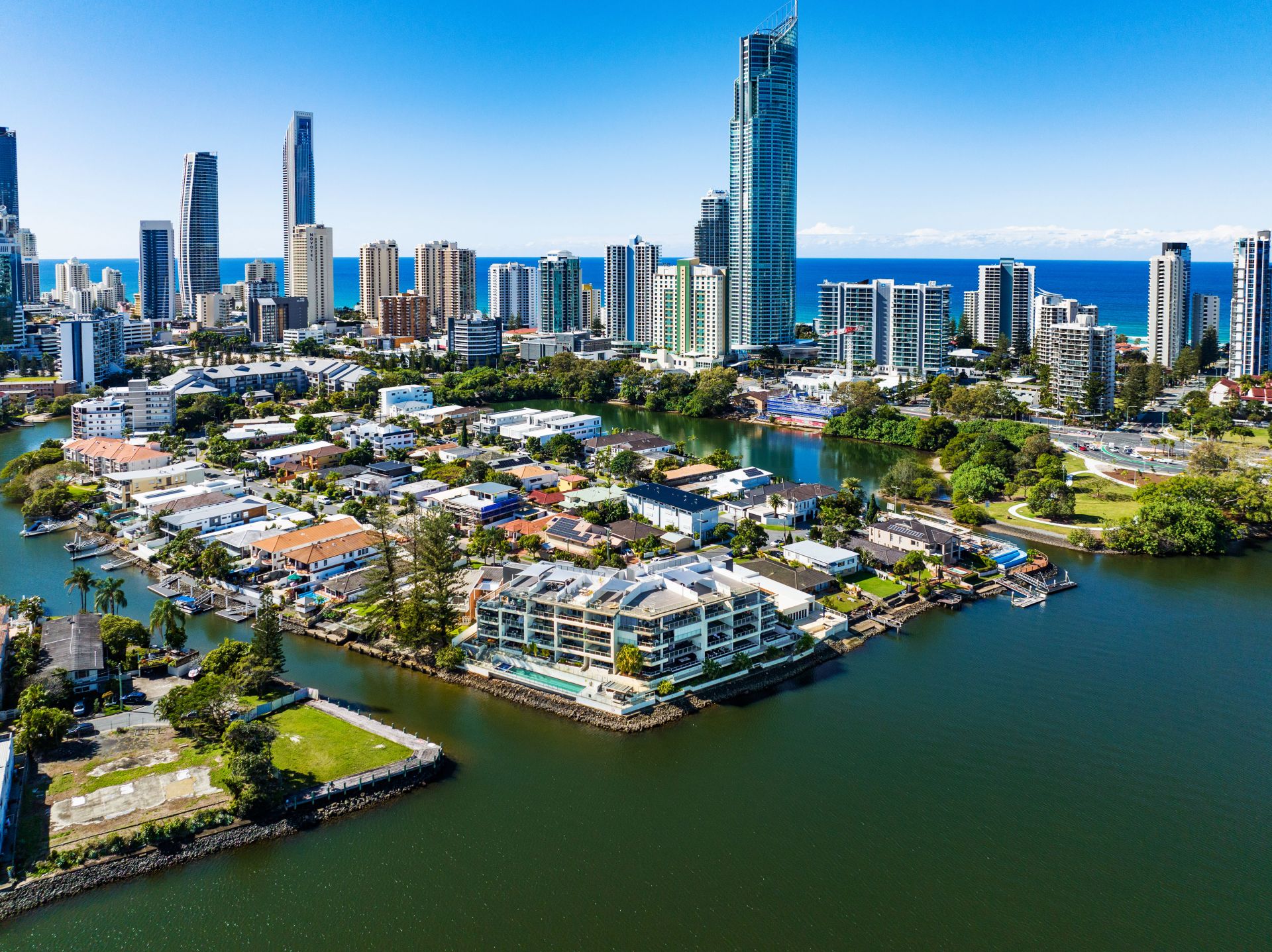 108/30-32 Paradise Island Surfers Paradise QLD, 108/30-32 Paradise Island Surfers Paradise - Thumbnail 4