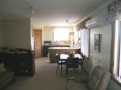 132 Caroline Street, EAST DEVONPORT, East Devonport - Thumbnail 3