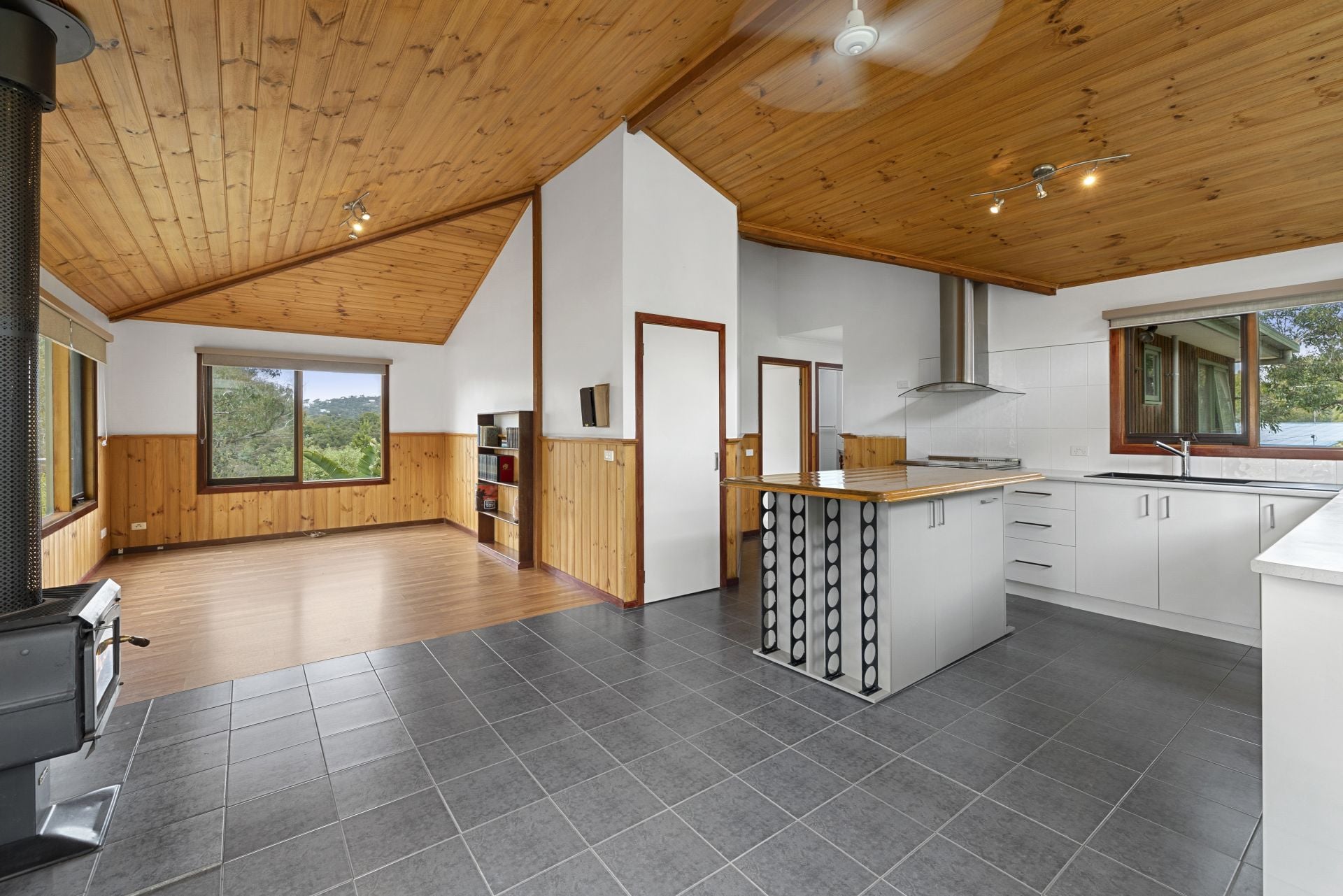 98 Fraser Avenue, Anglesea - Thumbnail 5