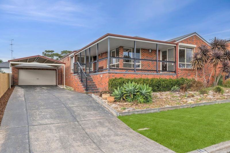 10 Roseworth Close, Leopold VIC 3224