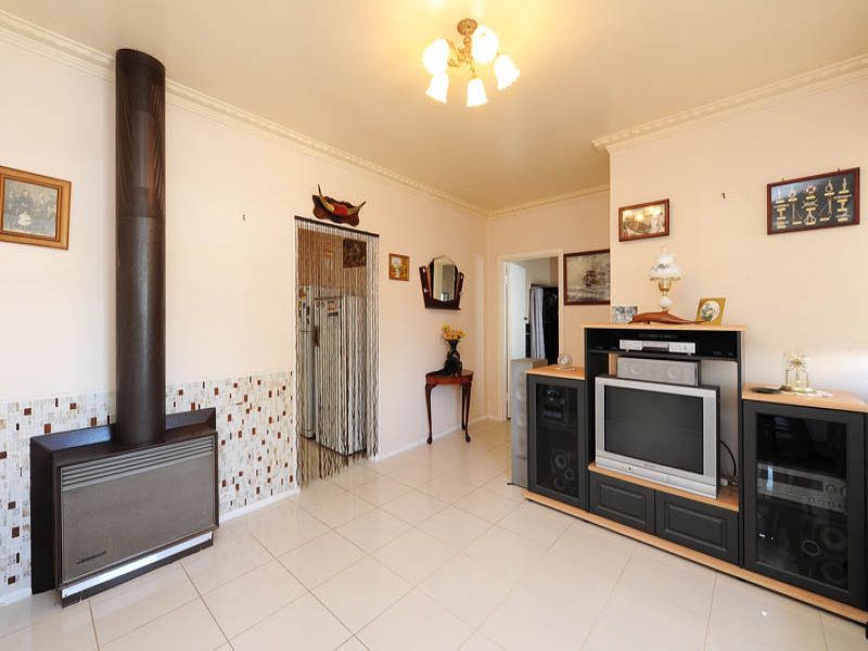 2 Stirling Avenue, Seaholme - Thumbnail 5