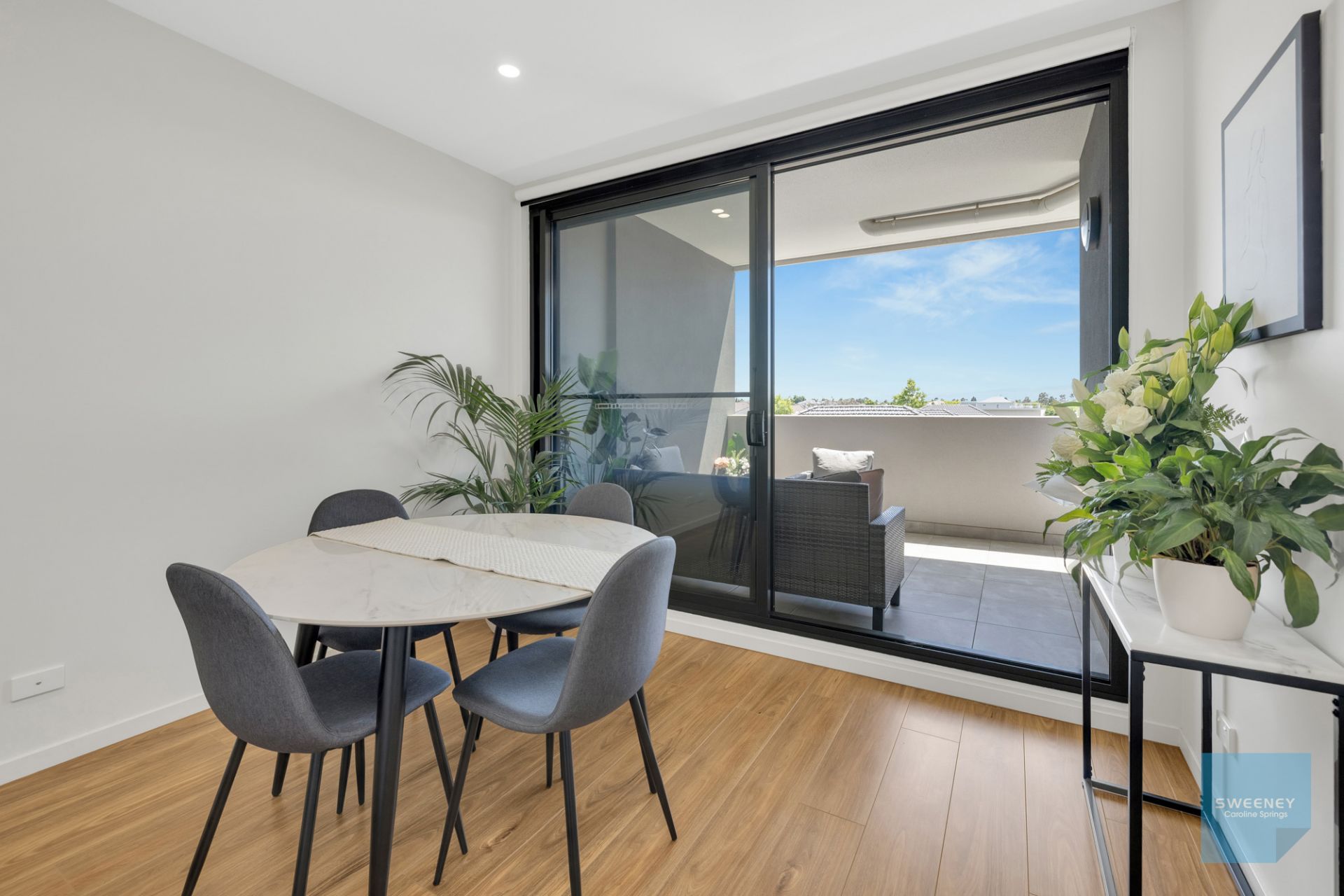 206/9 Commercial Road, Caroline Springs - Thumbnail 6