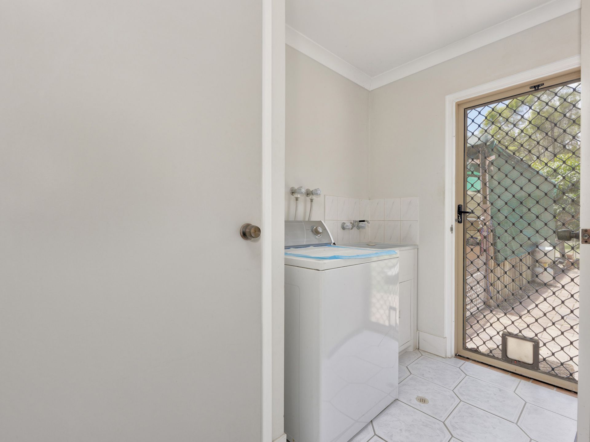 10 Premier Terrace, SOUTH BINGERA Four Walls Realty