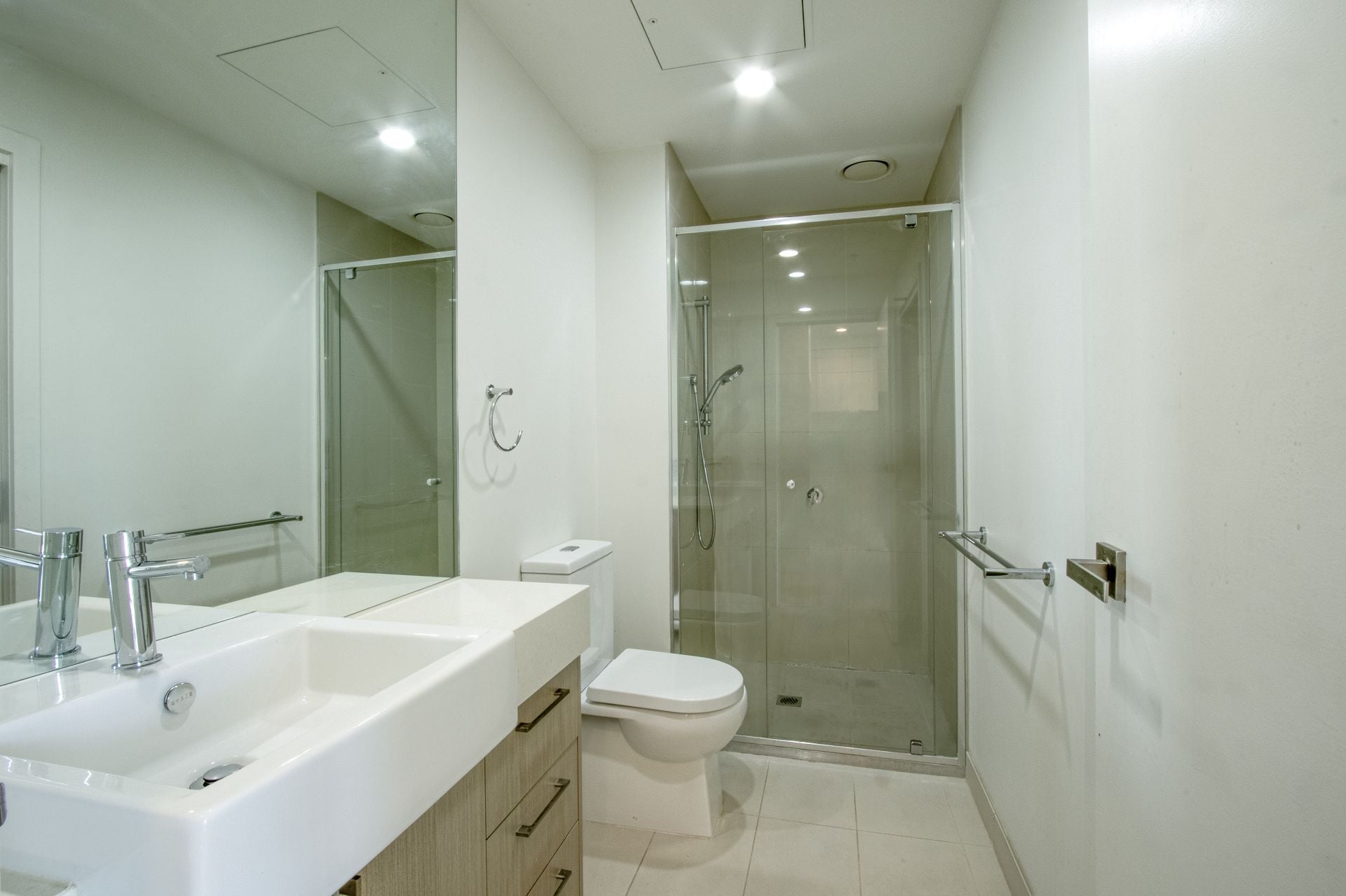 Apartment living, stone's throw from Highpoint!