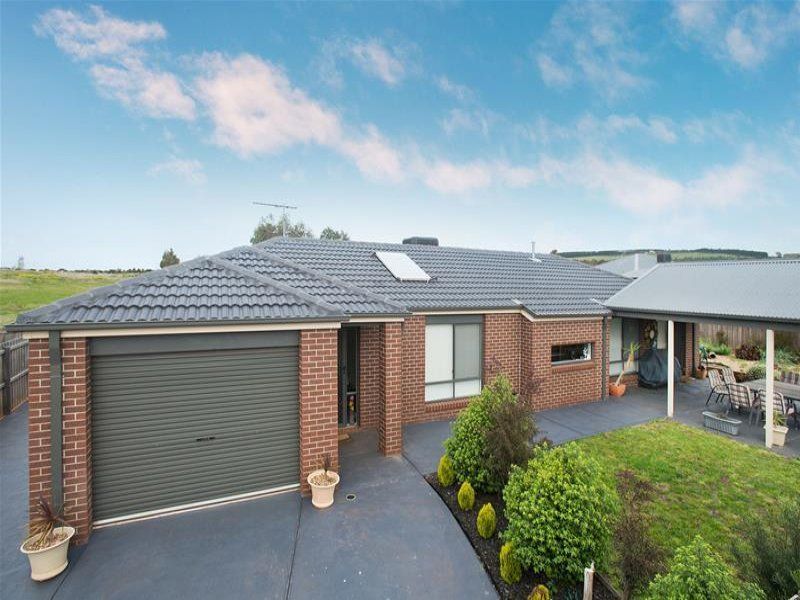 4 First Mews, Bacchus Marsh - Thumbnail 2